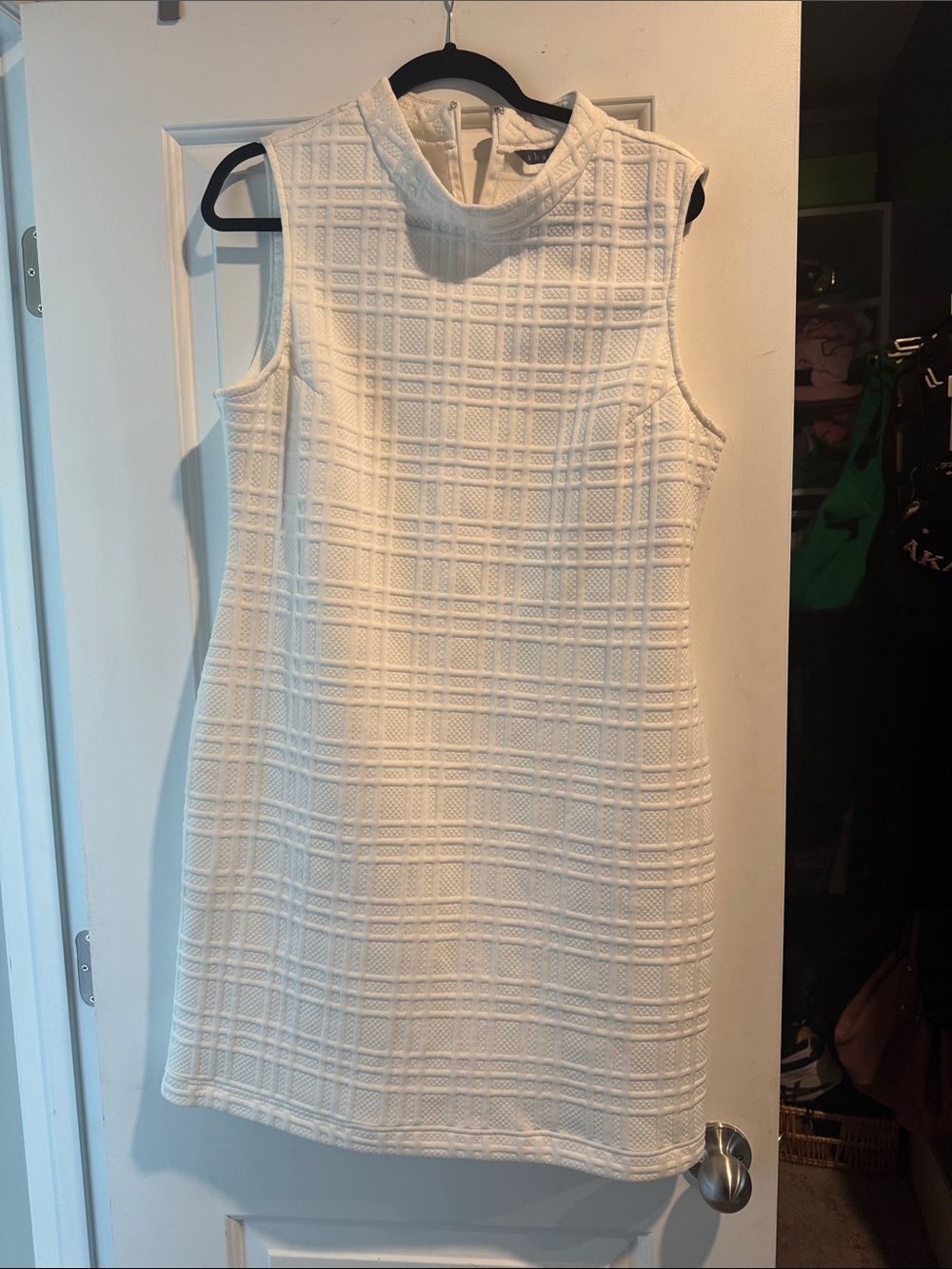 Sharagano Cream Textured Sleeveless Shift Mini Dress